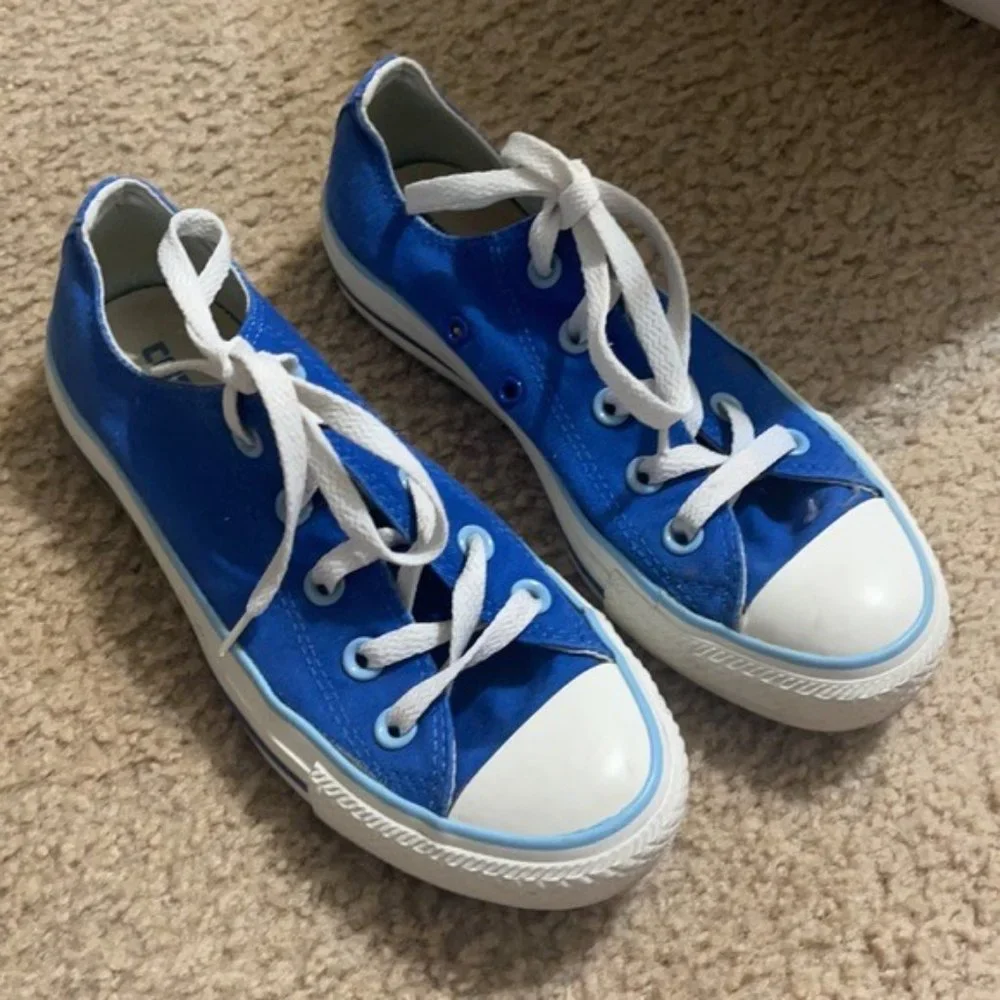 Convers sneakers